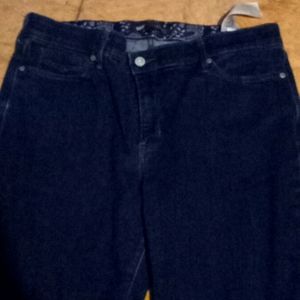 Levi jeans